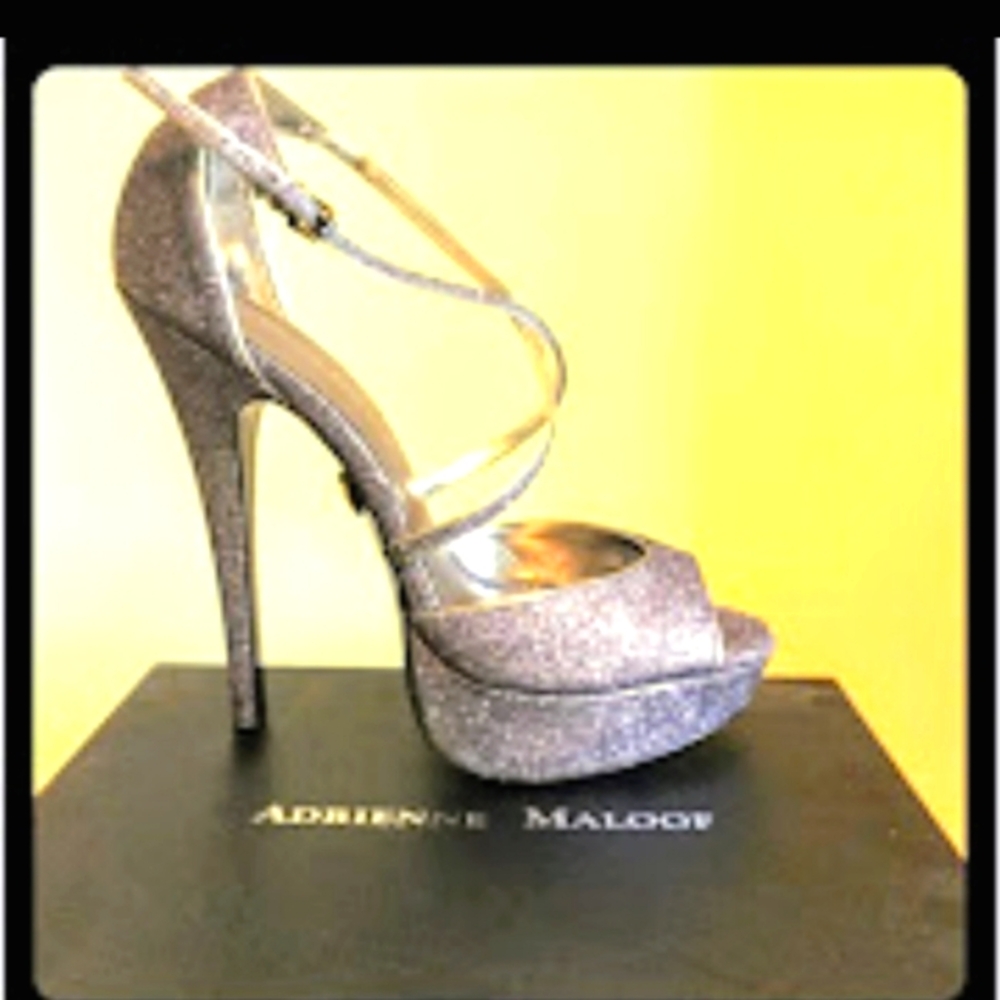 NIB $139 Adrienne Maloof Metallic Gold Platform Heels - Sz 8